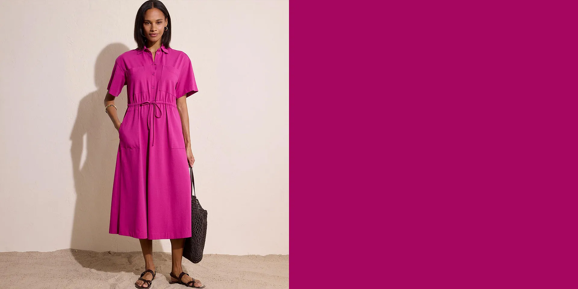 Elegantes pinkfarbenes Midi-Kleid mit kurzen Ärmeln und Gürtel.