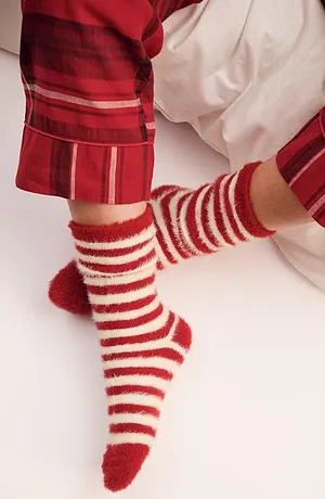 Damen - Super softe Kuschelsocke (2er Pack) - dunkelrot/weiß gestreift + dunkelrot