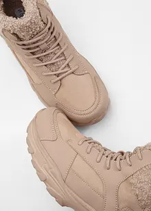 Boots lacées, bonprix Boots lacées, bonprix