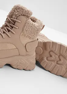 Boots lacées, bonprix Boots lacées, bonprix