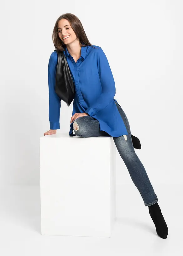 Longbluse mit Schlitz aus fließender Viskose, bonprix