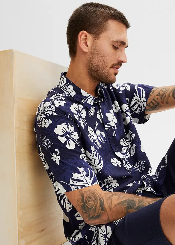 Chemise manches courtes en viscose, bonprix