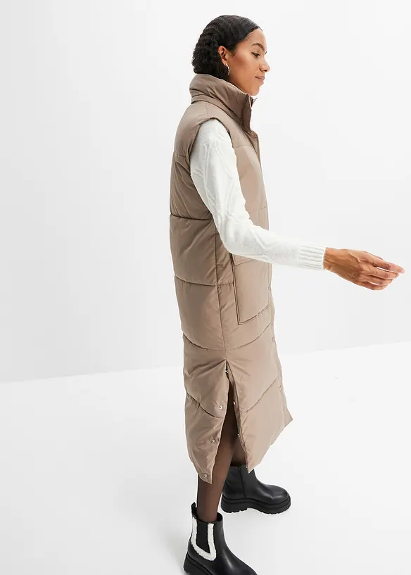 Veste sans manches matelassée en polyester recyclé avec capuche amovible, bonprix