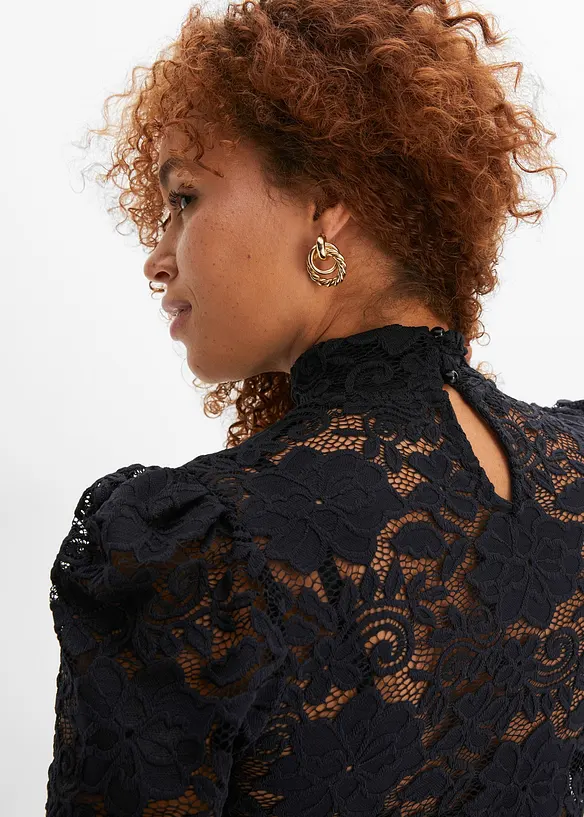 Figurbetontes Langarmshirt mit Spitze, bonprix