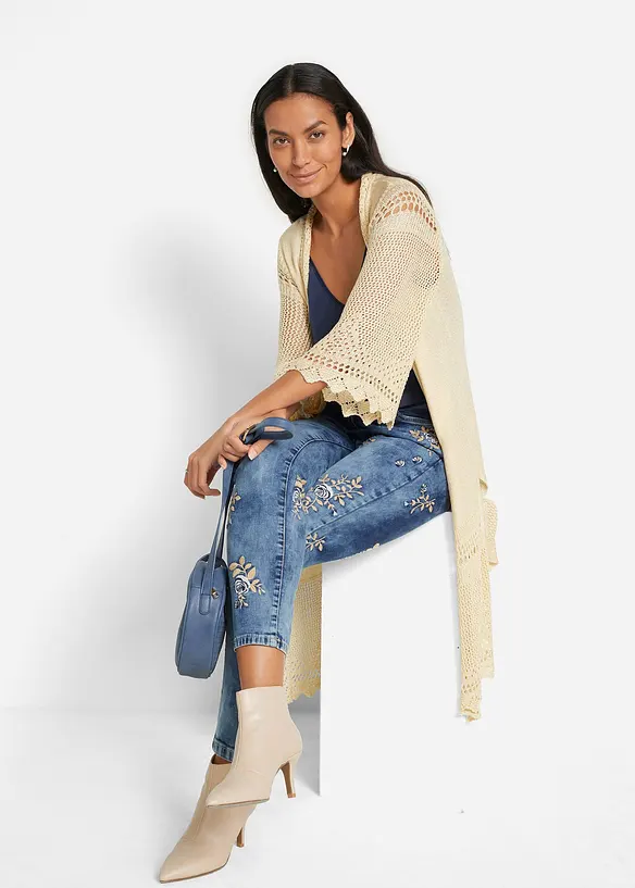 Jean slim avec broderies florales, bonprix