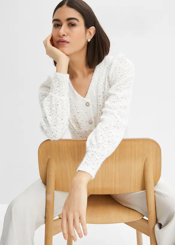 Gilet en maille avec boutons décoratifs, bonprix