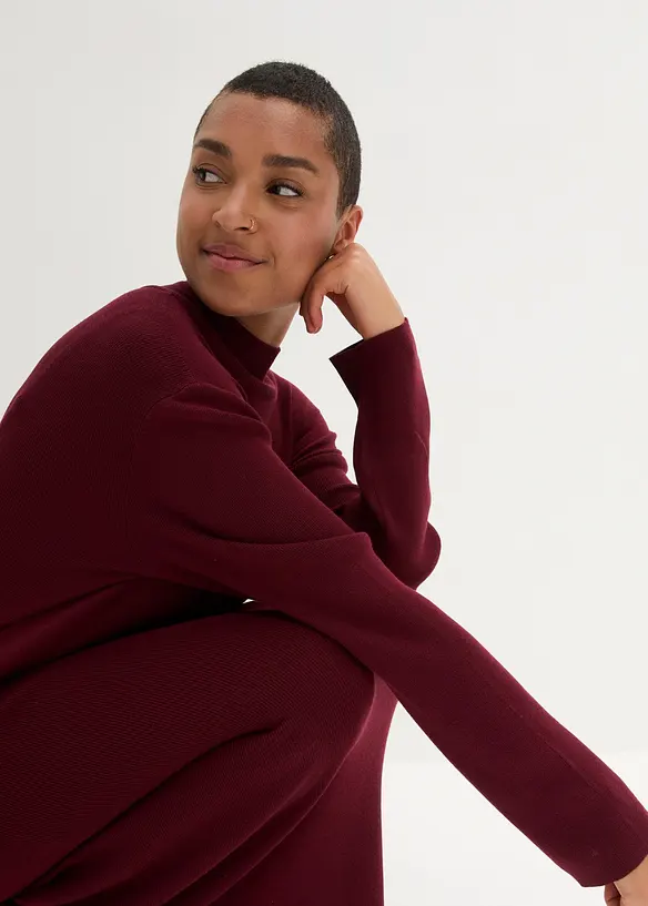 Robe longue en fine maille à col montant, manches longues, bonprix