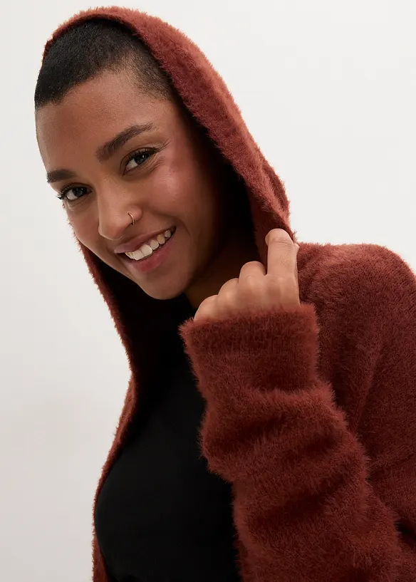 Long gilet en maille duveteuse, bonprix