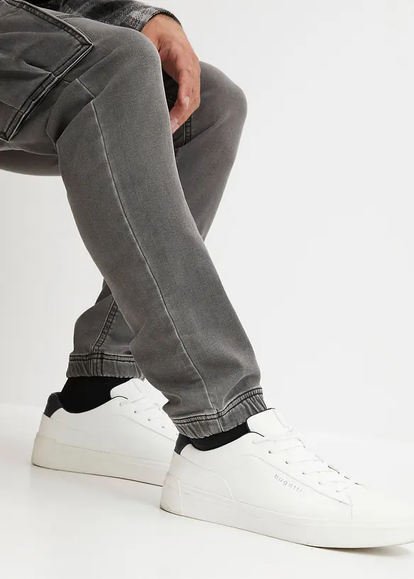Jogger droit effet jean et poches cargo, Regular, bonprix