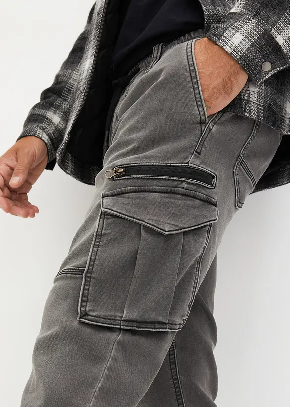 Jogger droit effet jean et poches cargo, Regular, bonprix