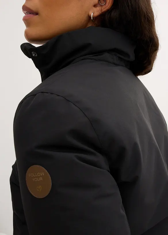 Winterjacke mit aufgesetzen Taschen, bonprix