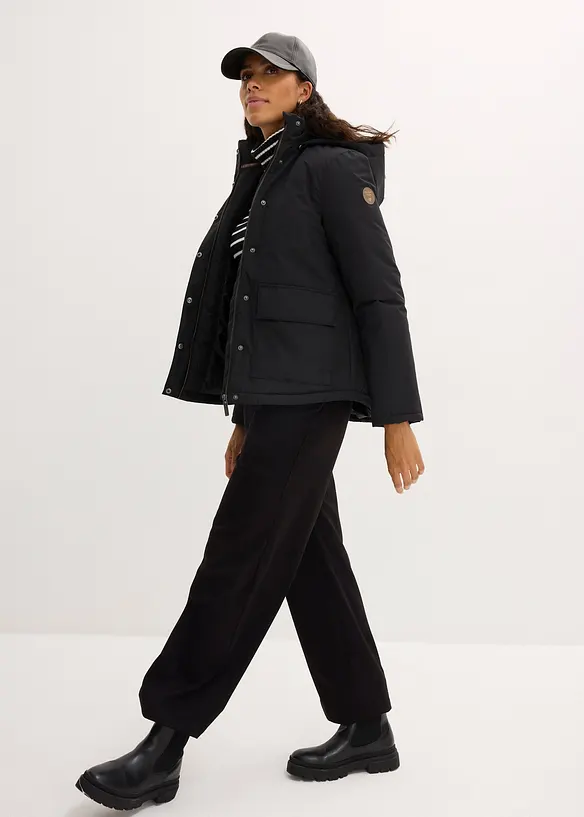 Winterjacke mit aufgesetzen Taschen, bonprix