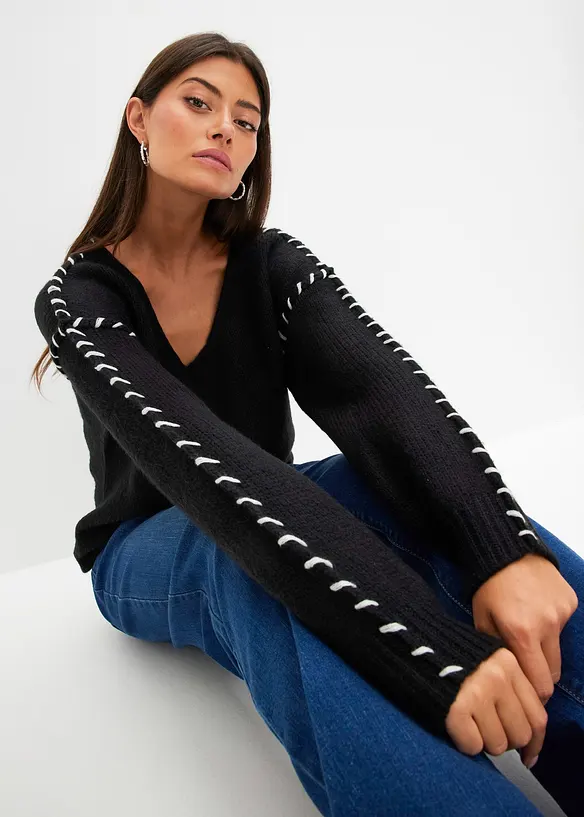 Pull en grosse maille douce à coutures contrastantes brodées, bonprix