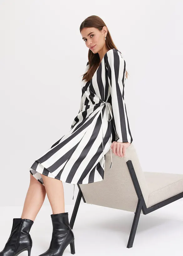 Robe portefeuille en satin, bonprix