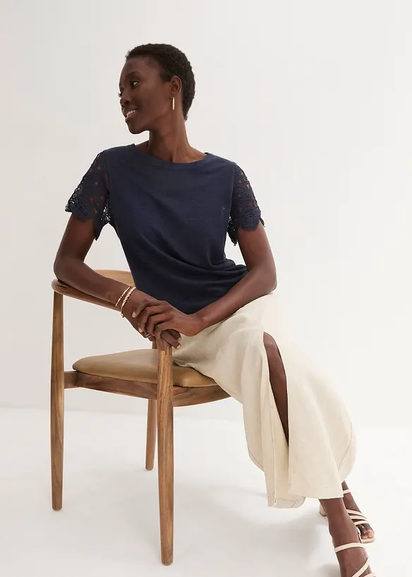 T-shirt 100 % lin avec manches en crochet, bonprix
