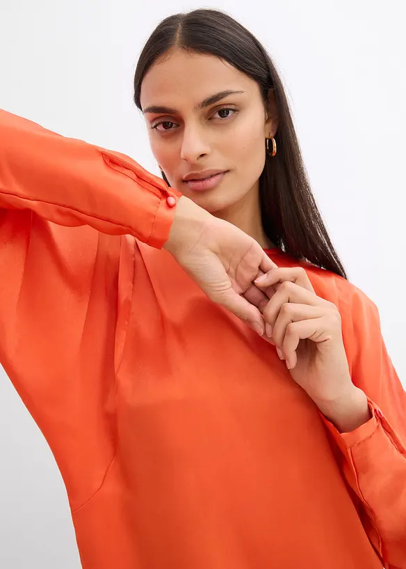 Robe midi à manches chauve-souris en satin fluide, bonprix