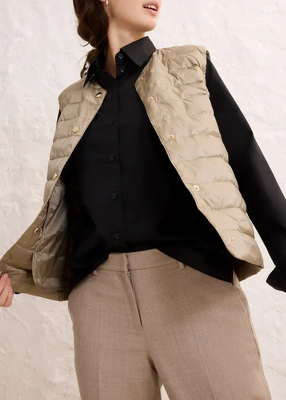 Légère doudoune sans manches avec duvet recyclé, bonprix