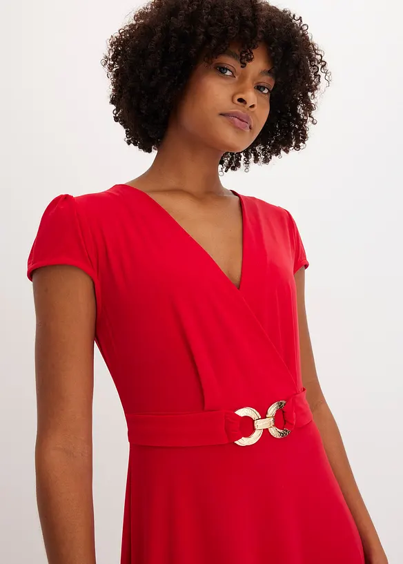 Jerseykleid mit dekorativer Schließe, bonprix