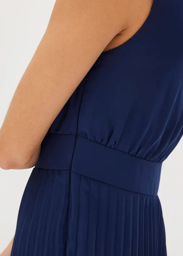 Robe en crêpe avec jupe plissée, bonprix
