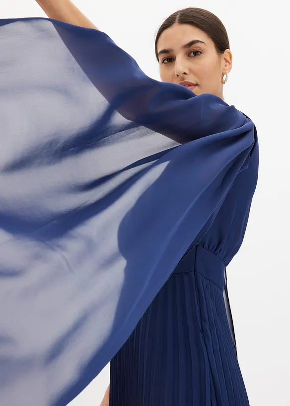 Robe en crêpe avec jupe plissée, bonprix