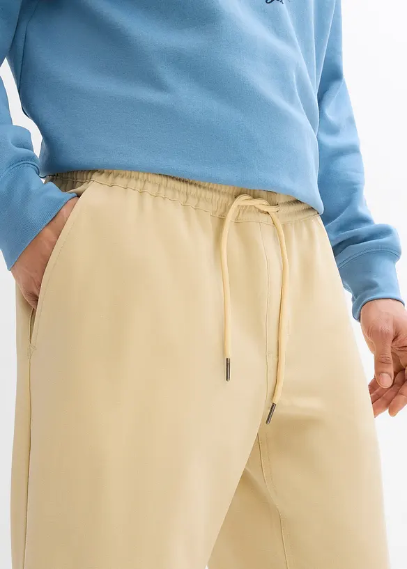 Chino droit extensible à taille élastiquée, Loose Fit, bonprix