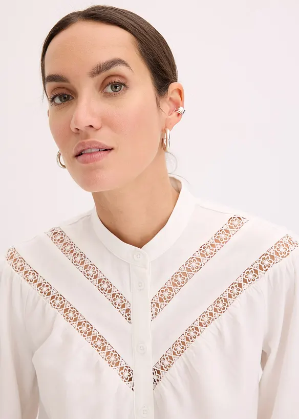 Chemisier avec lin et empiècements en crochet, bonprix
