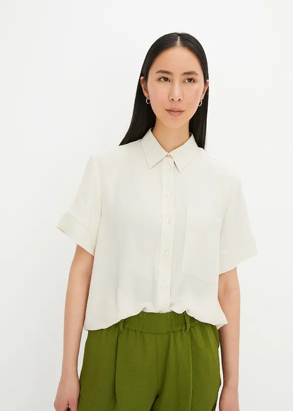 Halbarm-Bluse mit Brusttasche, bonprix