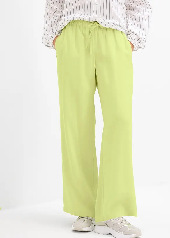 Marlenehose aus fließender Viskose, bonprix