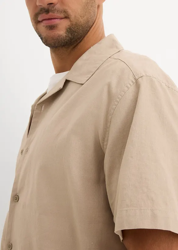 Chemise manches courtes en lin majoritaire, ample, bonprix