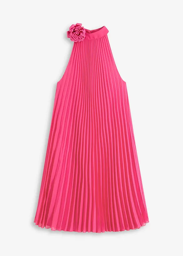 Robe plissée en crêpe avec une fleur appliquée, bonprix