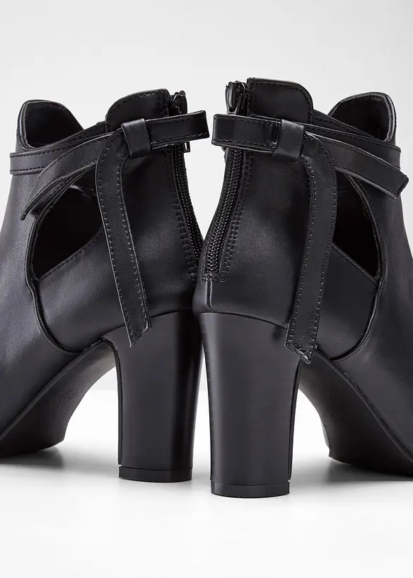 Stiefeletten mit Cut-Outs, bonprix