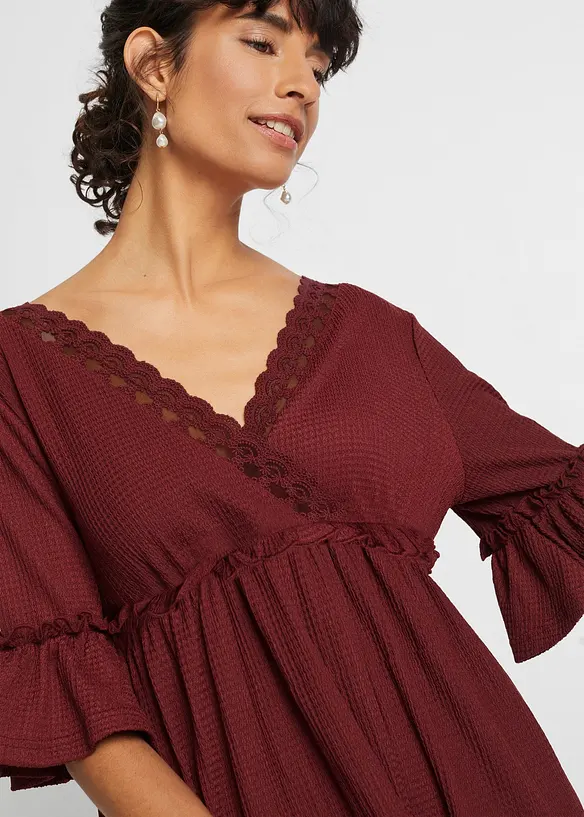 Robe avec broderie anglaise, bonprix