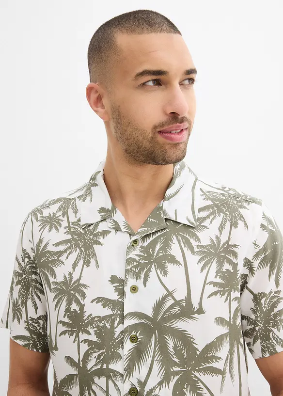 Chemise manches courtes Slim en viscose, bonprix