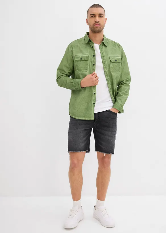 Bermuda en jean extensible à finitions effilochées, loose, bonprix