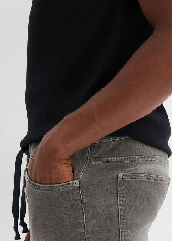 Bermuda confortable en jean et molleton, Regular, bonprix