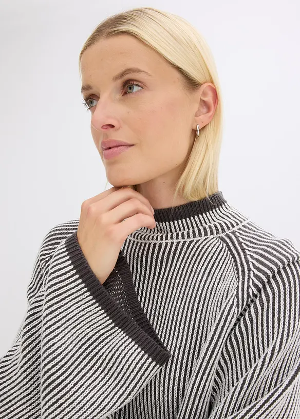 Oversize-Pullover mit Stehkragen, bonprix