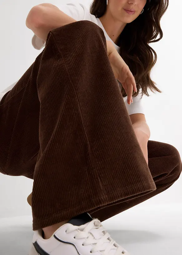 Cordhose aus elastischem Baumwoll-Mix, bonprix