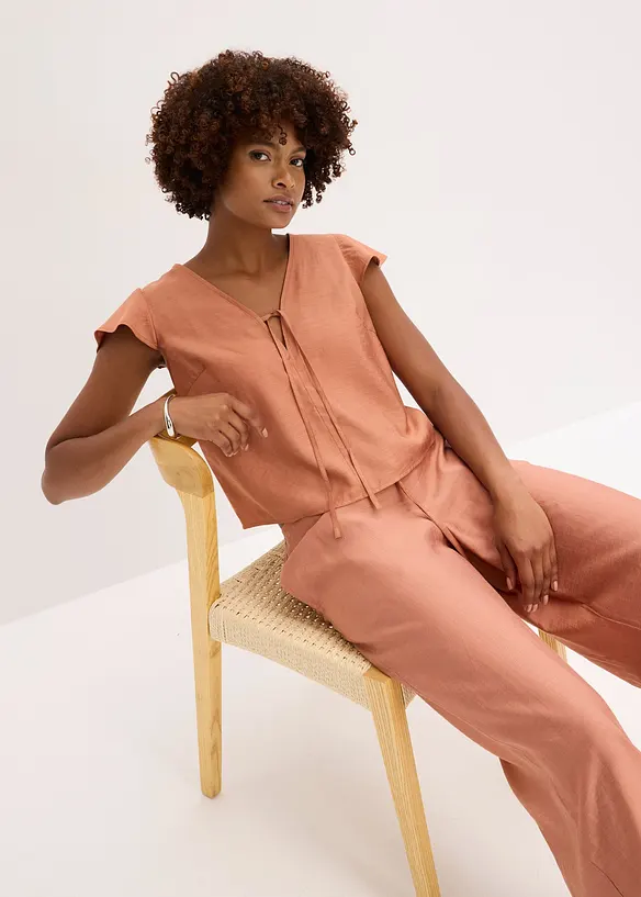 Blouse légèrement brillante à mancherons volantés, bonprix