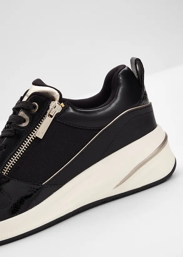 Sneakers Tamaris stylée en matière brillante et détails aspect serpent et verni, Tamaris