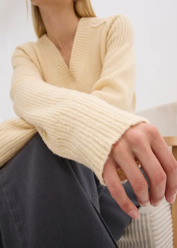 Pull col V, bonprix