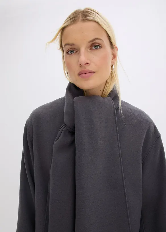 Oversize-Mantel mit zwei dezenten Nahttaschen, bonprix