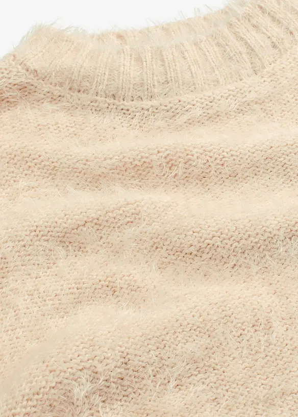Boxy-Pullover aus flauschigem Federgarn, bonprix