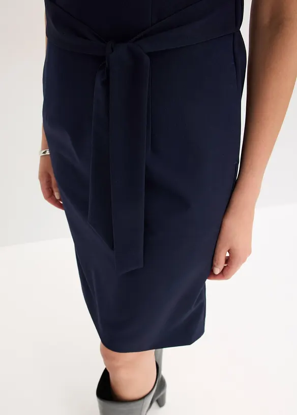 Etuikleid mit Flügelärmeln, bonprix