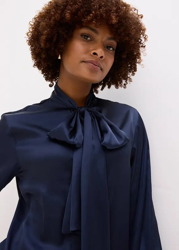 Schluppenbluse aus fließendem Satin, bonprix