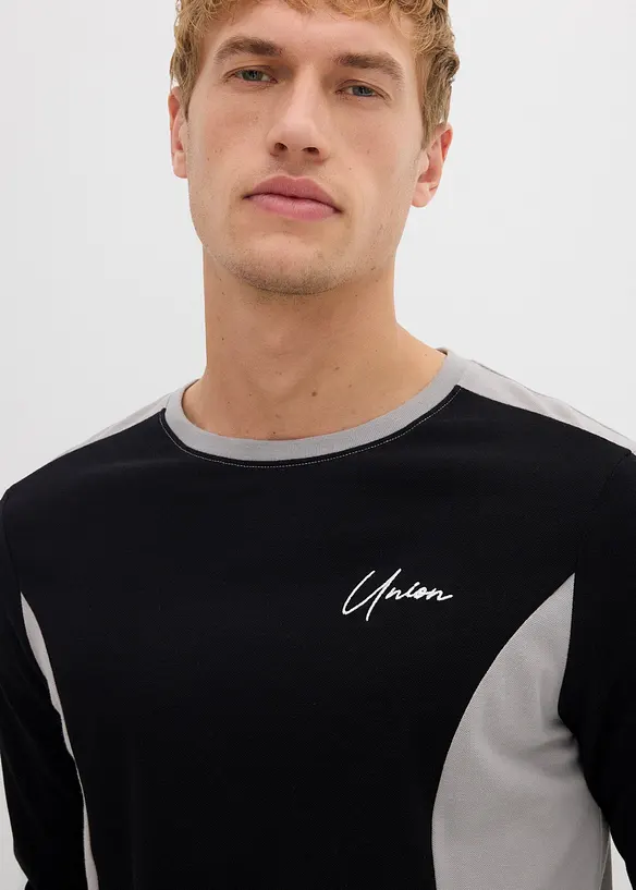 Langarmshirt aus elastischem Baumwoll-Mix, Slim Fit, bonprix