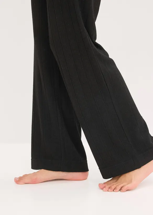 Weit geschnittener Loungewear Hausanzug aus weicher Rippe, bonprix