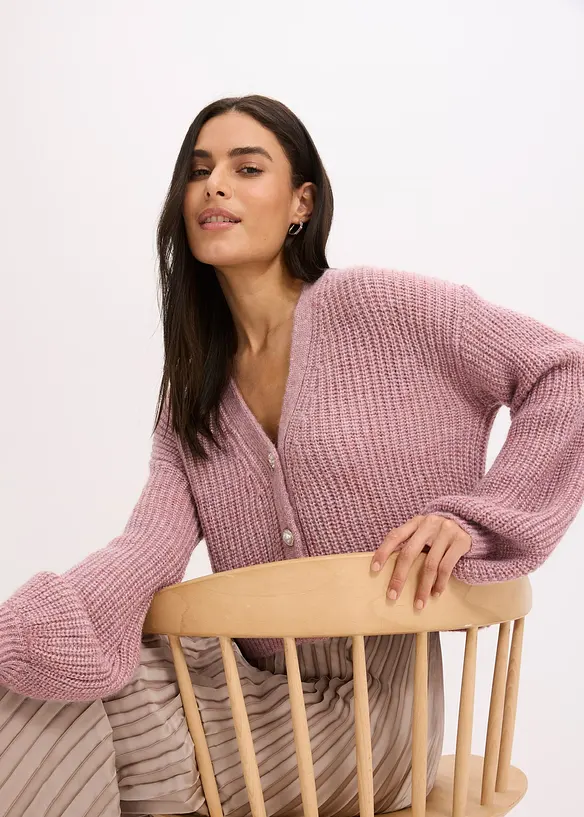 Kurze Strickjacke mit Glitzergarn und Wollanteil, bonprix