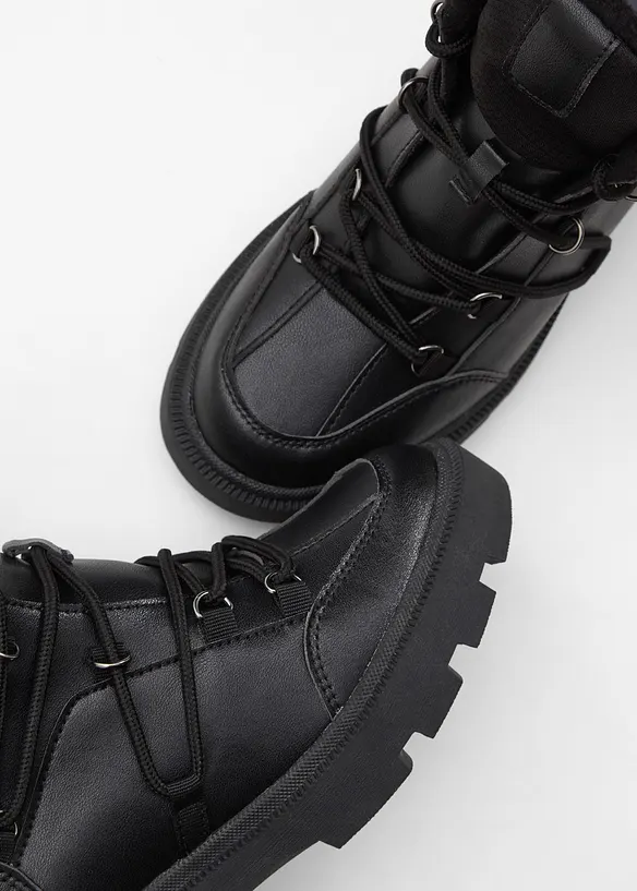 Boots lacées, bonprix