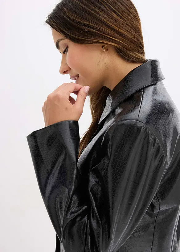 Verkürzte Lederimitat-Jacke, bonprix