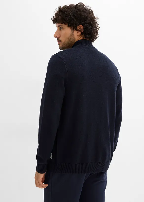 Strickjacke mit Stehkragen und recycelter Baumwolle, bonprix